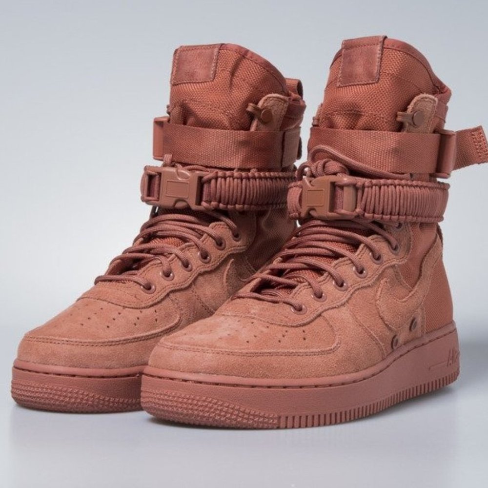 Nike SF Air Force 1 Men's Boot - Dusty Peach